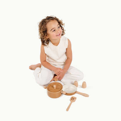 Essentials Play Cookware Set