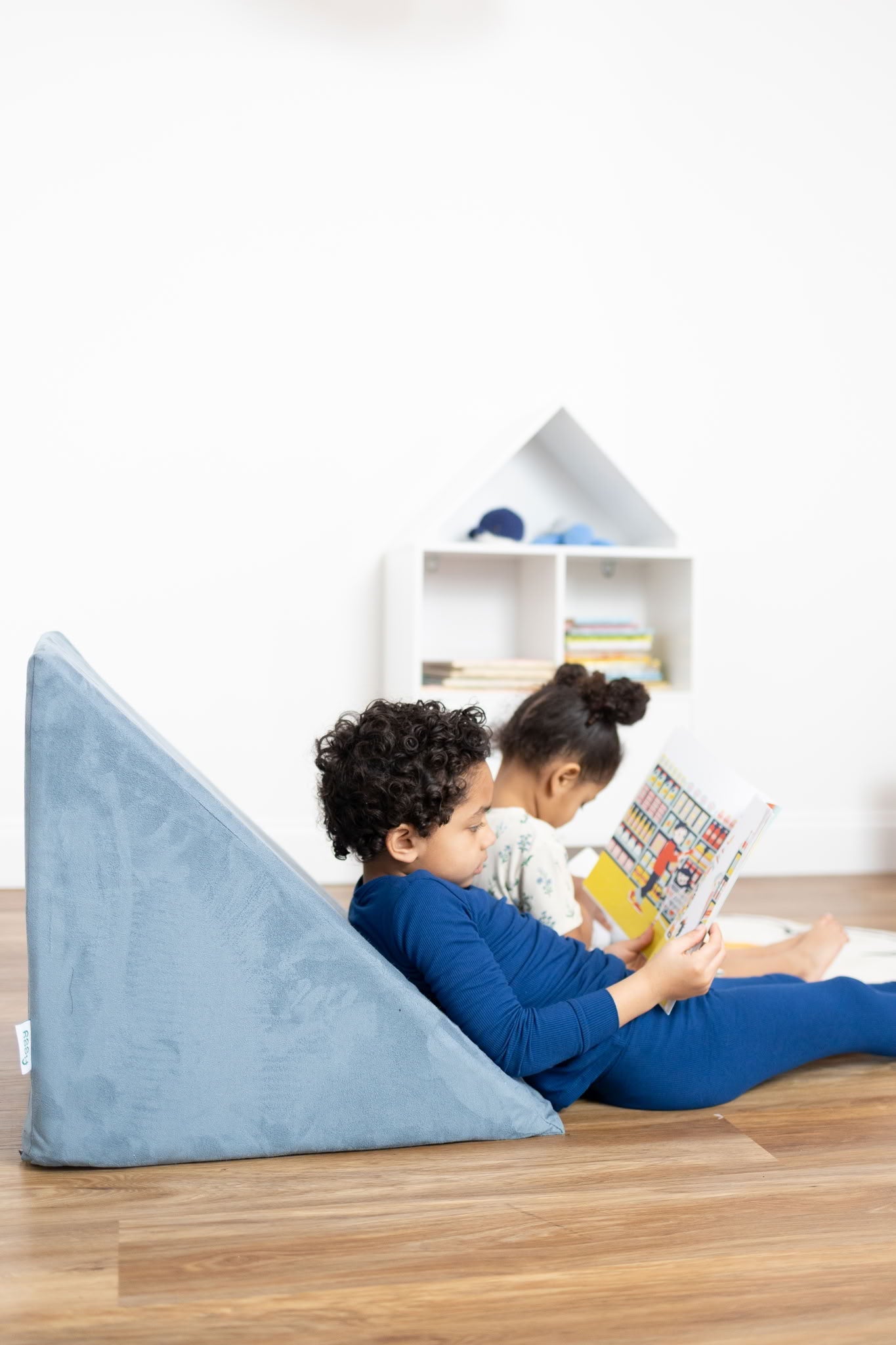 The Biggy Wedge (Play Couch Expansion)